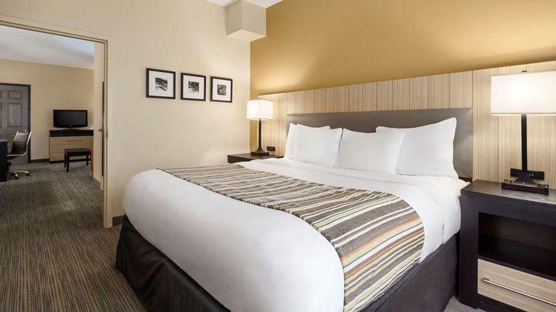 <b>Country Inn & Suites Dalton Suite</b>. Images powered by <a href="https://iceportal.shijigroup.com/" title="IcePortal" target="_blank">IcePortal</a>.