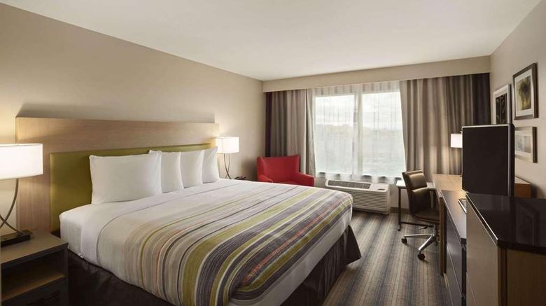 <b>Country Inn & Suites Warner Robins Room</b>. Images powered by <a href="https://iceportal.shijigroup.com/" title="IcePortal" target="_blank">IcePortal</a>.