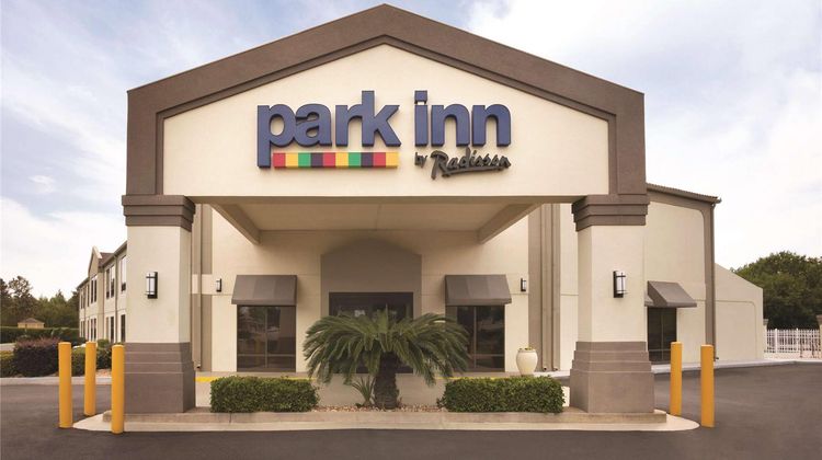 Park Inn by Radisson Albany Exterior