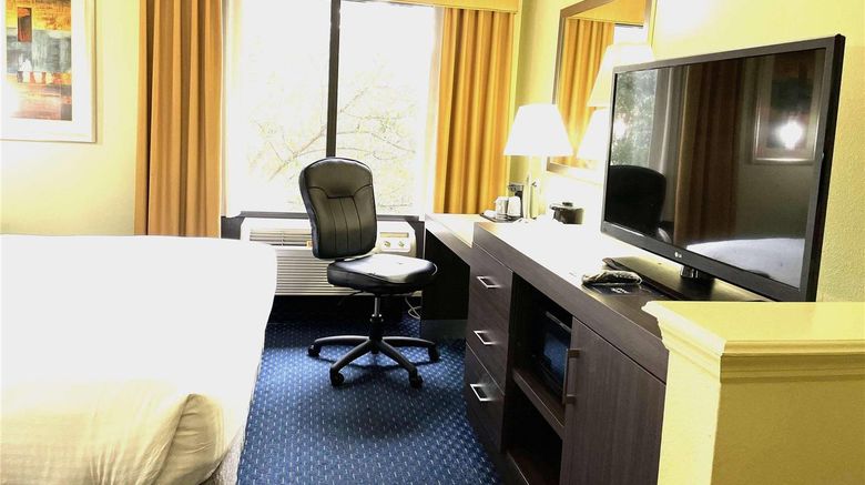 <b>Park Inn by Radisson Albany Room</b>. Images powered by <a href="https://iceportal.shijigroup.com/" title="IcePortal" target="_blank">IcePortal</a>.