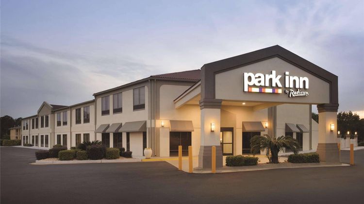 Park Inn by Radisson Albany Exterior