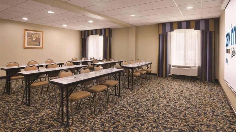 <b>Park Inn by Radisson Albany Meeting</b>. Images powered by <a href="https://iceportal.shijigroup.com/" title="IcePortal" target="_blank">IcePortal</a>.