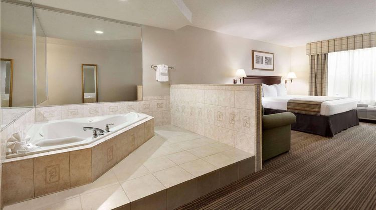 Country Inn & Suites Kingsland Room