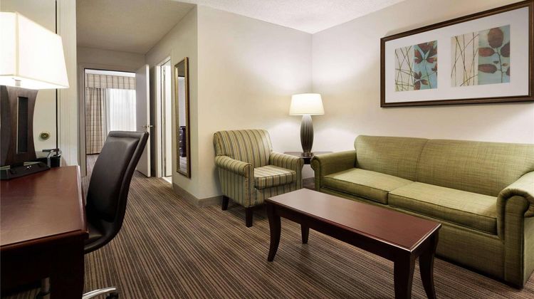 Country Inn & Suites Kingsland Suite