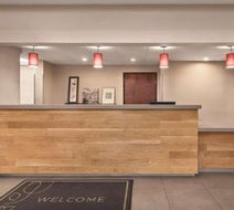 Country Inn & Suites Griffin Lobby