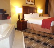 Country Inn & Suites Helen Room