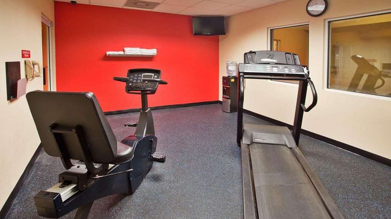 <b>Country Inn & Suites Helen Health</b>. Images powered by <a href="https://iceportal.shijigroup.com/" title="IcePortal" target="_blank">IcePortal</a>.