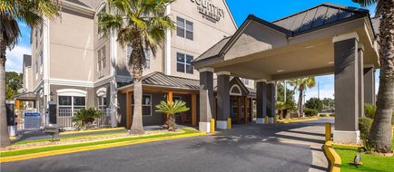 Country Inn & Suites Hinesville Exterior