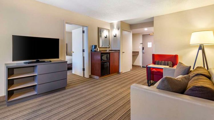 Country Inn & Suites Atlanta Galleria Suite