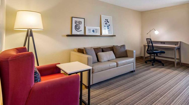 Country Inn & Suites Atlanta Galleria Suite