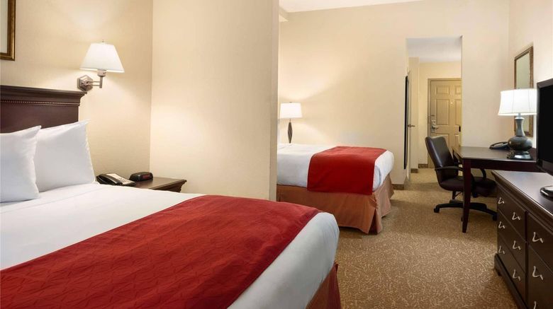 <b>Country Inn & Suites Norcross Room</b>. Images powered by <a href="https://iceportal.shijigroup.com/" title="IcePortal" target="_blank">IcePortal</a>.