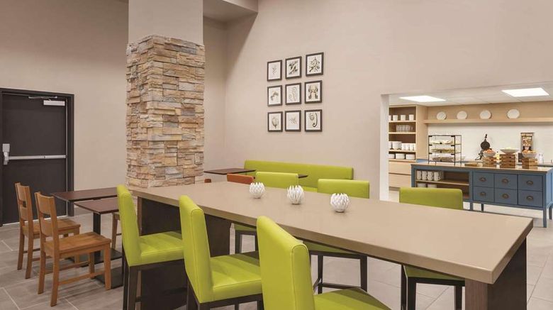 <b>Country Inn & Sts By Radisson Macon West Restaurant</b>. Images powered by <a href="https://iceportal.shijigroup.com/" title="IcePortal" target="_blank">IcePortal</a>.