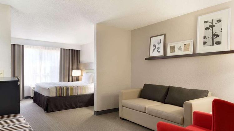 Country Inn & Suites Brunswick I-95 Room