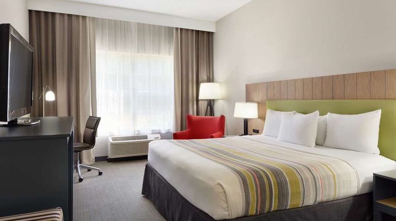 <b>Country Inn & Suites Brunswick I-95 Room</b>. Images powered by <a href="https://iceportal.shijigroup.com/" title="IcePortal" target="_blank">IcePortal</a>.