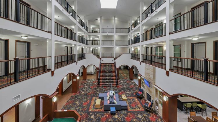 Country Inn & Suites Braselton Lobby