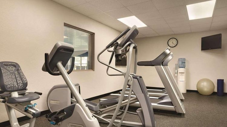 Country Inn & Suites Coralville Health