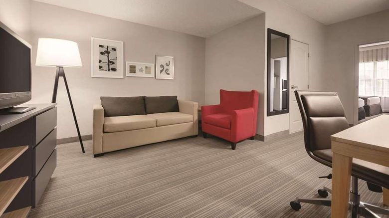 <b>Country Inn & Suites Coralville Suite</b>. Images powered by <a href="https://iceportal.shijigroup.com/" title="IcePortal" target="_blank">IcePortal</a>.