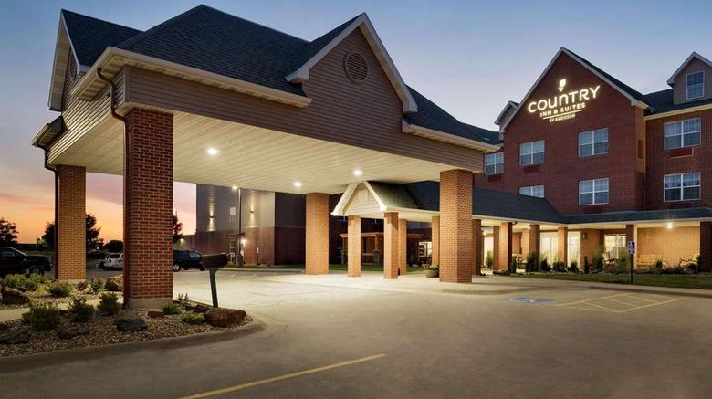 Country Inn  and  Suites Coralville Exterior. Images powered by <a href="https://iceportal.shijigroup.com" target="_blank" rel="noopener">Ice Portal</a>.
