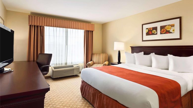 <b>Country Inn & Suites Clinton Room</b>. Images powered by <a href="https://iceportal.shijigroup.com/" title="IcePortal" target="_blank">IcePortal</a>.