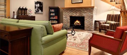Country Inn & Suites Clinton Lobby