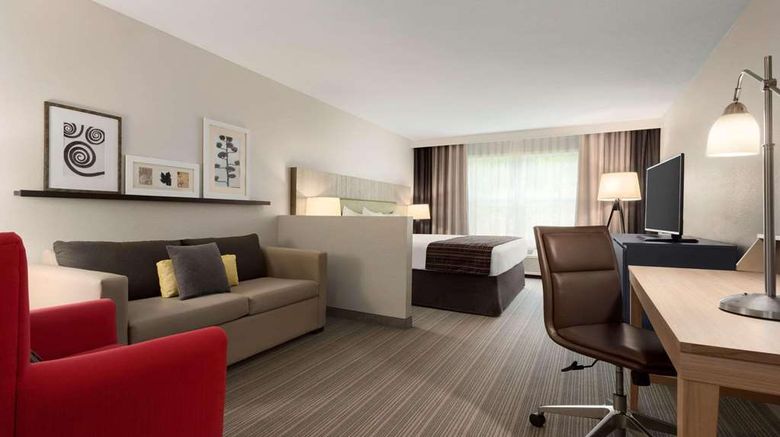<b>Country Inn & Suites Decorah Room</b>. Images powered by <a href="https://iceportal.shijigroup.com/" title="IcePortal" target="_blank">IcePortal</a>.