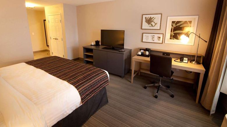 <b>Country Inn & Suites Decorah Room</b>. Images powered by <a href="https://iceportal.shijigroup.com/" title="IcePortal" target="_blank">IcePortal</a>.