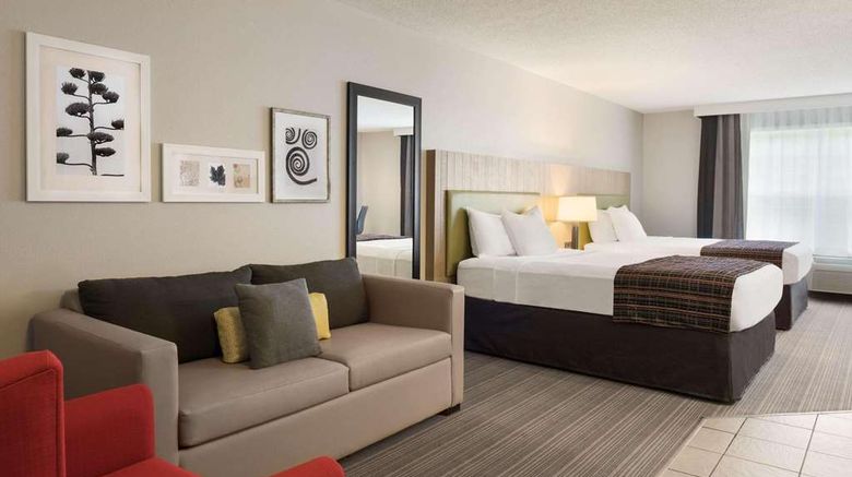 <b>Country Inn & Suites Decorah Suite</b>. Images powered by <a href="https://iceportal.shijigroup.com/" title="IcePortal" target="_blank">IcePortal</a>.