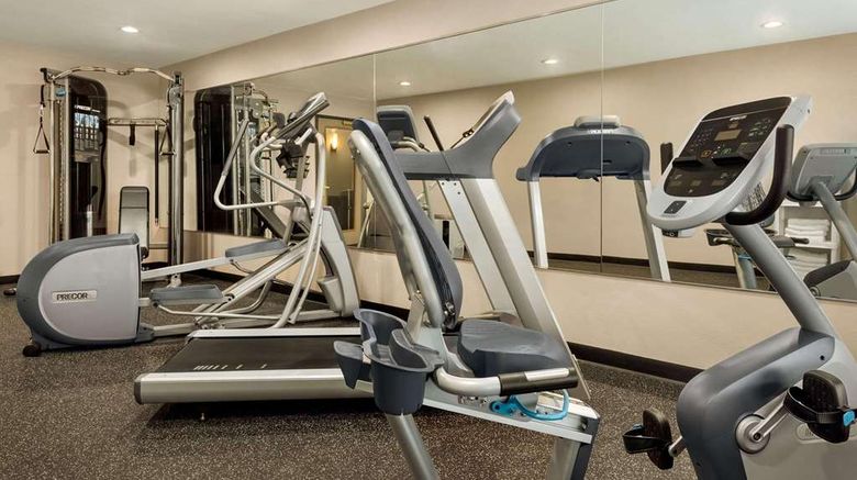 <b>Country Inn & Suites Decorah Health</b>. Images powered by <a href="https://iceportal.shijigroup.com/" title="IcePortal" target="_blank">IcePortal</a>.