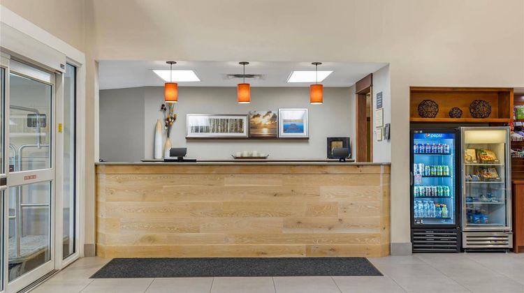 Country Inn & Suites Des Moines West Lobby