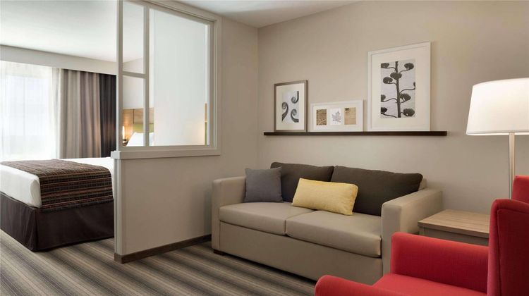 Country Inn & Suites Indianola Suite