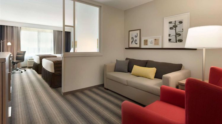 Country Inn & Suites Indianola Suite