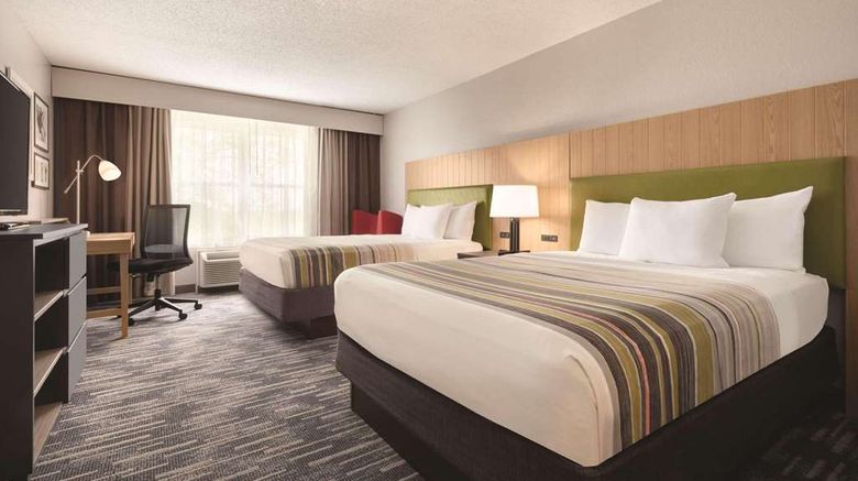 <b>Country Inn & Suites Pella Room</b>. Images powered by <a href="https://iceportal.shijigroup.com/" title="IcePortal" target="_blank">IcePortal</a>.