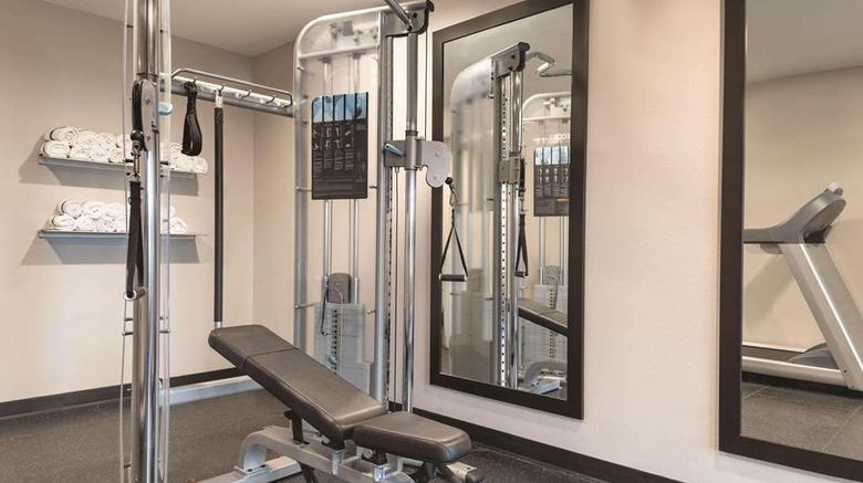 <b>Country Inn & Suites Pella Health</b>. Images powered by <a href="https://iceportal.shijigroup.com/" title="IcePortal" target="_blank">IcePortal</a>.