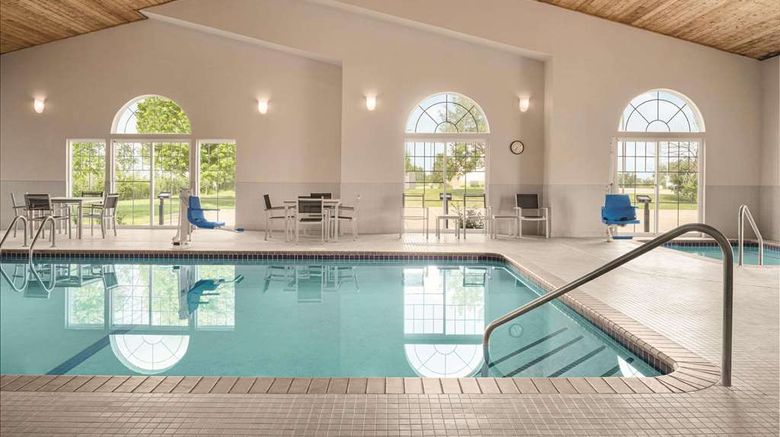 <b>Country Inn & Suites Pella Pool</b>. Images powered by <a href="https://iceportal.shijigroup.com/" title="IcePortal" target="_blank">IcePortal</a>.