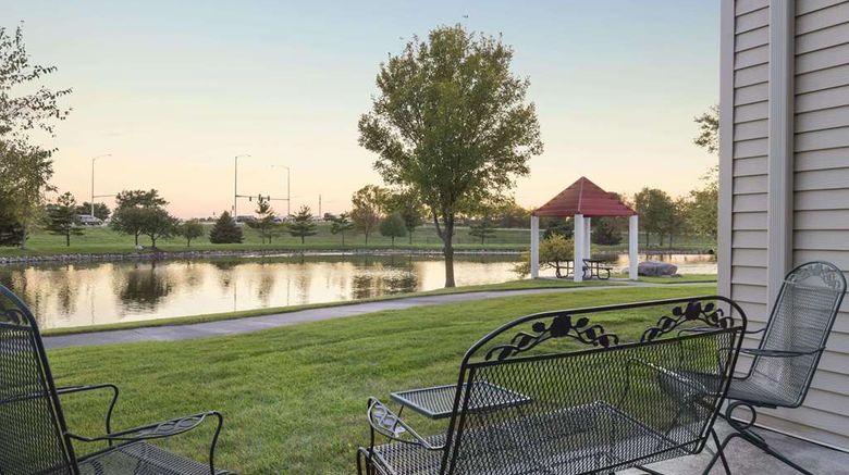 <b>Country Inn & Suites Ankeny Exterior</b>. Images powered by <a href="https://iceportal.shijigroup.com/" title="IcePortal" target="_blank">IcePortal</a>.