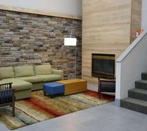 Country Inn & Suites Ankeny Lobby