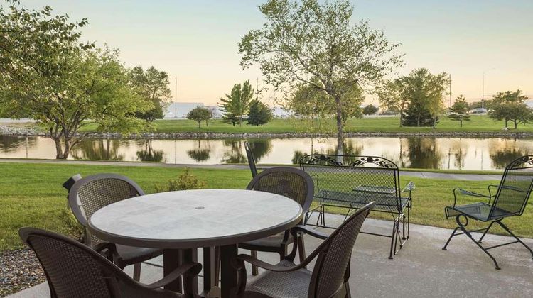 Country Inn & Suites Ankeny Exterior