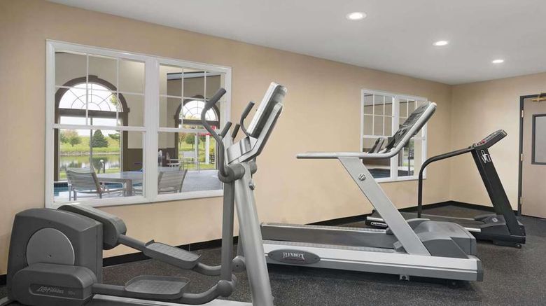 <b>Country Inn & Suites Ankeny Health</b>. Images powered by <a href="https://iceportal.shijigroup.com/" title="IcePortal" target="_blank">IcePortal</a>.