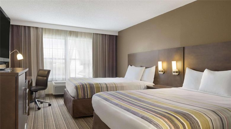 <b>Country Inn & Suites Ankeny Room</b>. Images powered by <a href="https://iceportal.shijigroup.com/" title="IcePortal" target="_blank">IcePortal</a>.