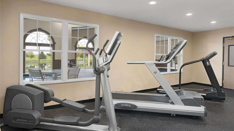 Country Inn & Suites Ankeny Health