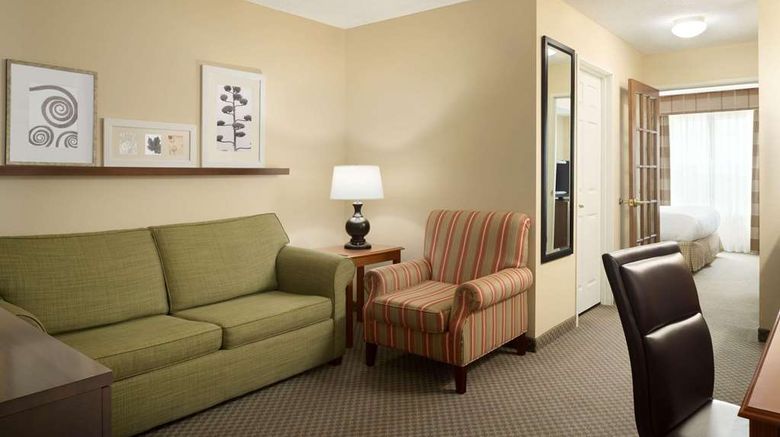 <b>Country Inn & Suites Grinnell Suite</b>. Images powered by <a href="https://iceportal.shijigroup.com/" title="IcePortal" target="_blank">IcePortal</a>.