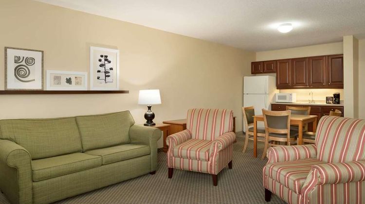 Country Inn & Suites Grinnell Suite
