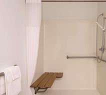 Country Inn & Suites Cedar Falls Room