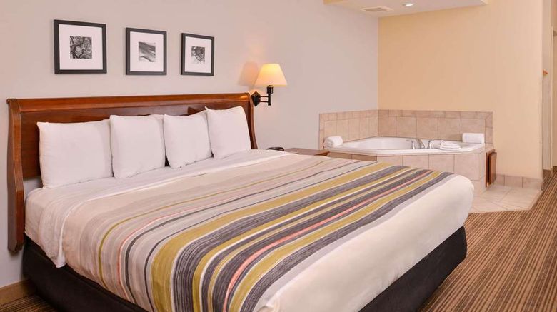 <b>Country Inn & Suites Omaha Airport Suite</b>. Images powered by <a href="https://iceportal.shijigroup.com/" title="IcePortal" target="_blank">IcePortal</a>.