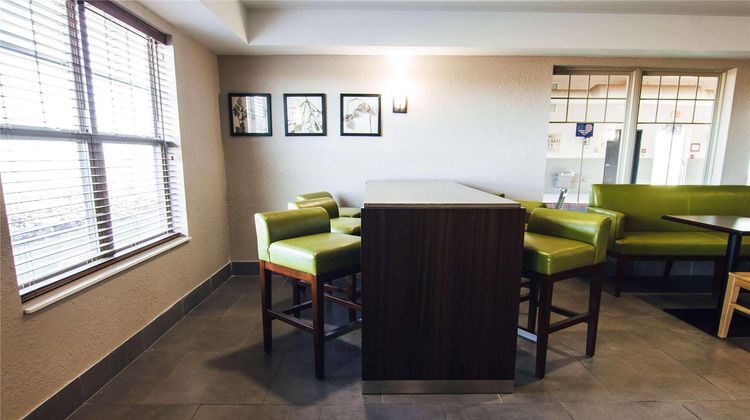 Country Inn & Suites Stockton Restaurant