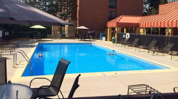 Radisson Hotel Schaumburg Pool