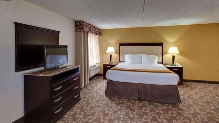 Radisson Hotel Schaumburg Suite