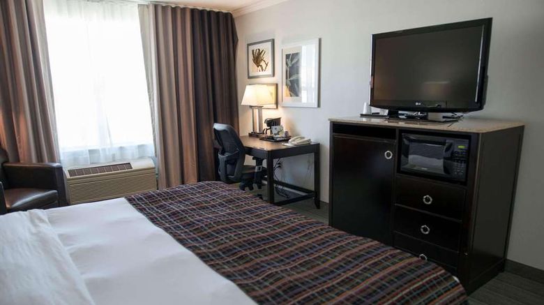 <b>Country Inn & Suites Effingham Suite</b>. Images powered by <a href="https://iceportal.shijigroup.com/" title="IcePortal" target="_blank">IcePortal</a>.