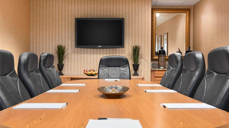 Country Inn & Suites Sycamore Meeting