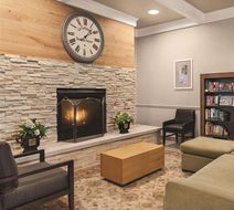 Country Inn & Suites Schaumburg Lobby